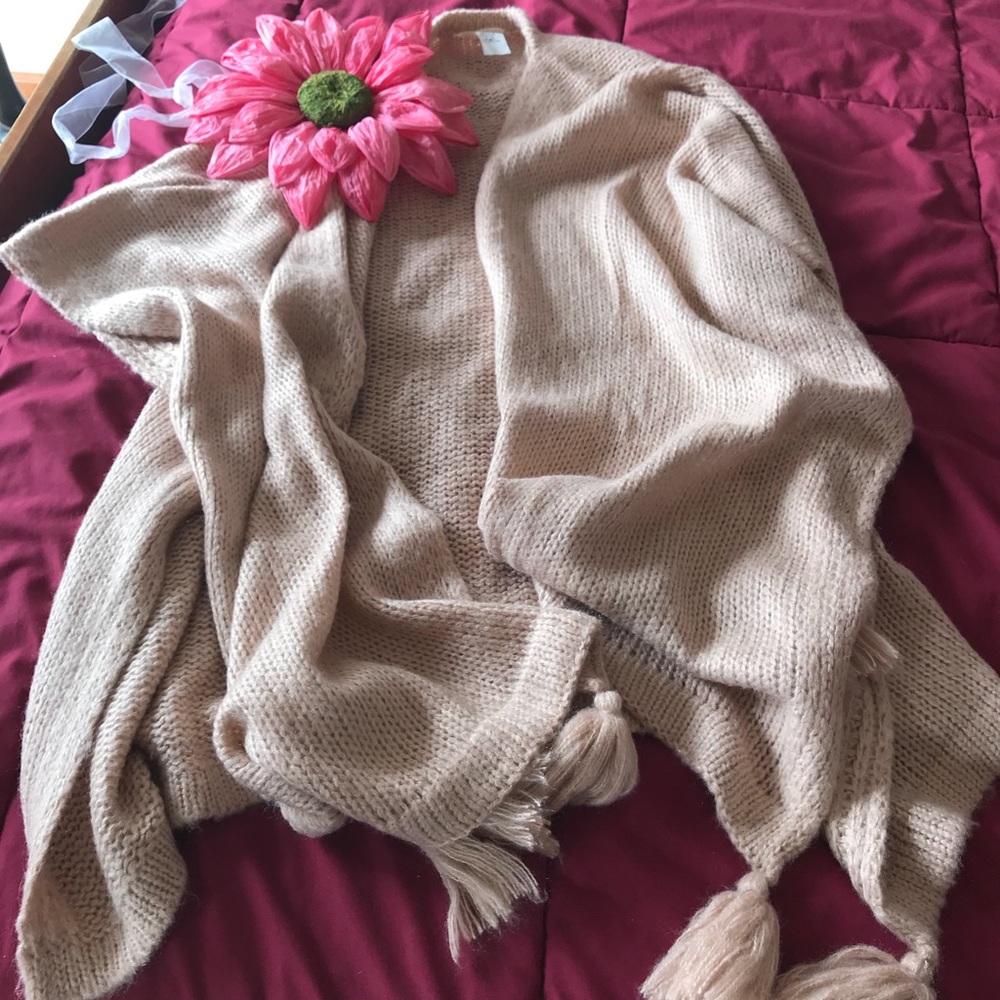 Long, short sleeve cardigan sweater